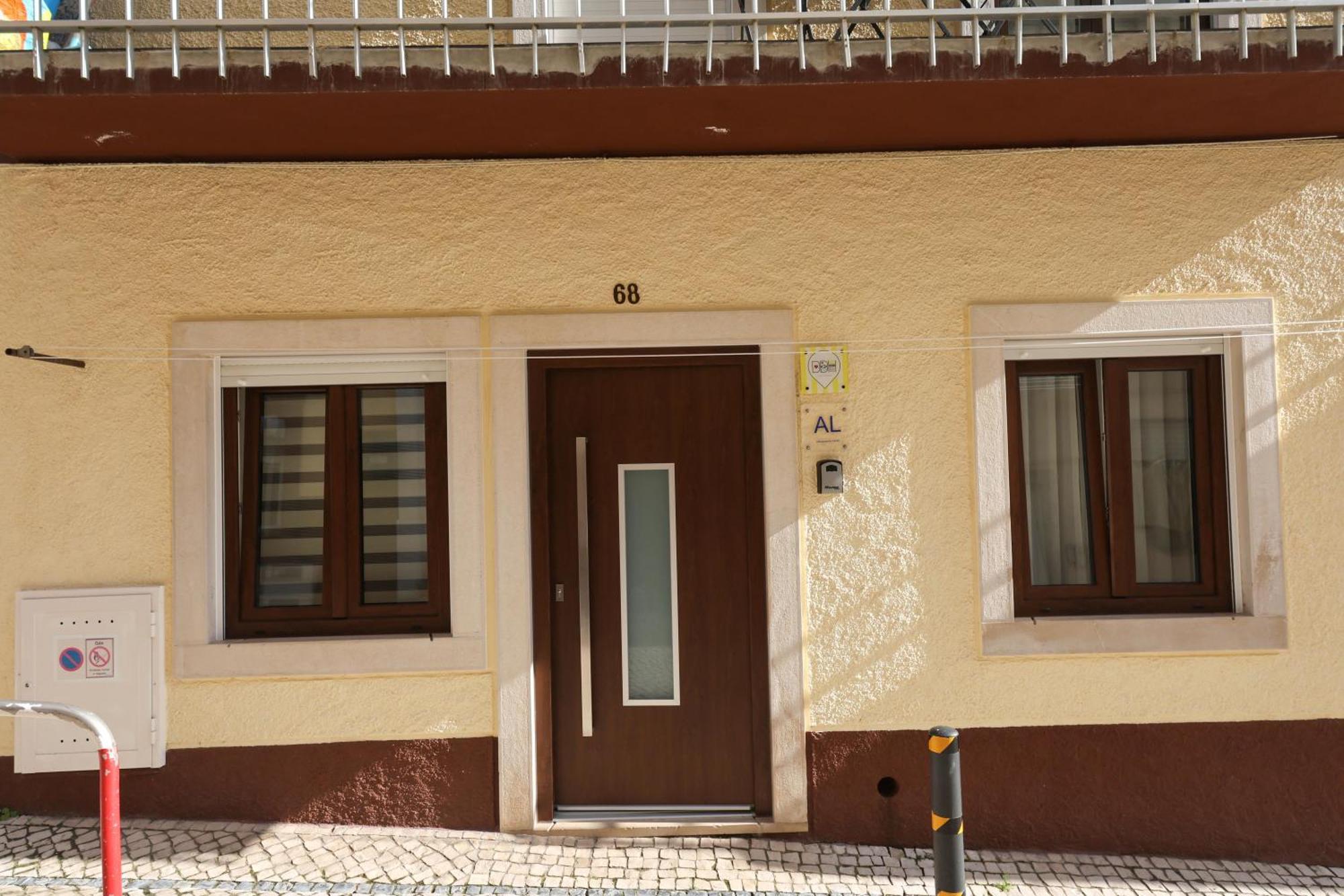 Dina Beach House Quinzico Nazaré Exteriör bild