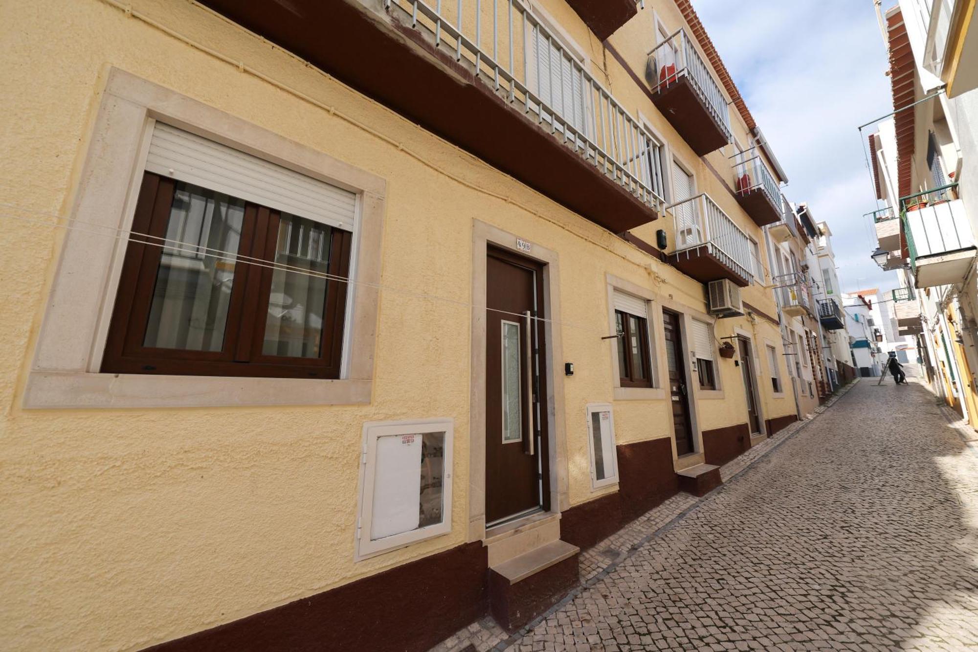Dina Beach House Quinzico Nazaré Exteriör bild